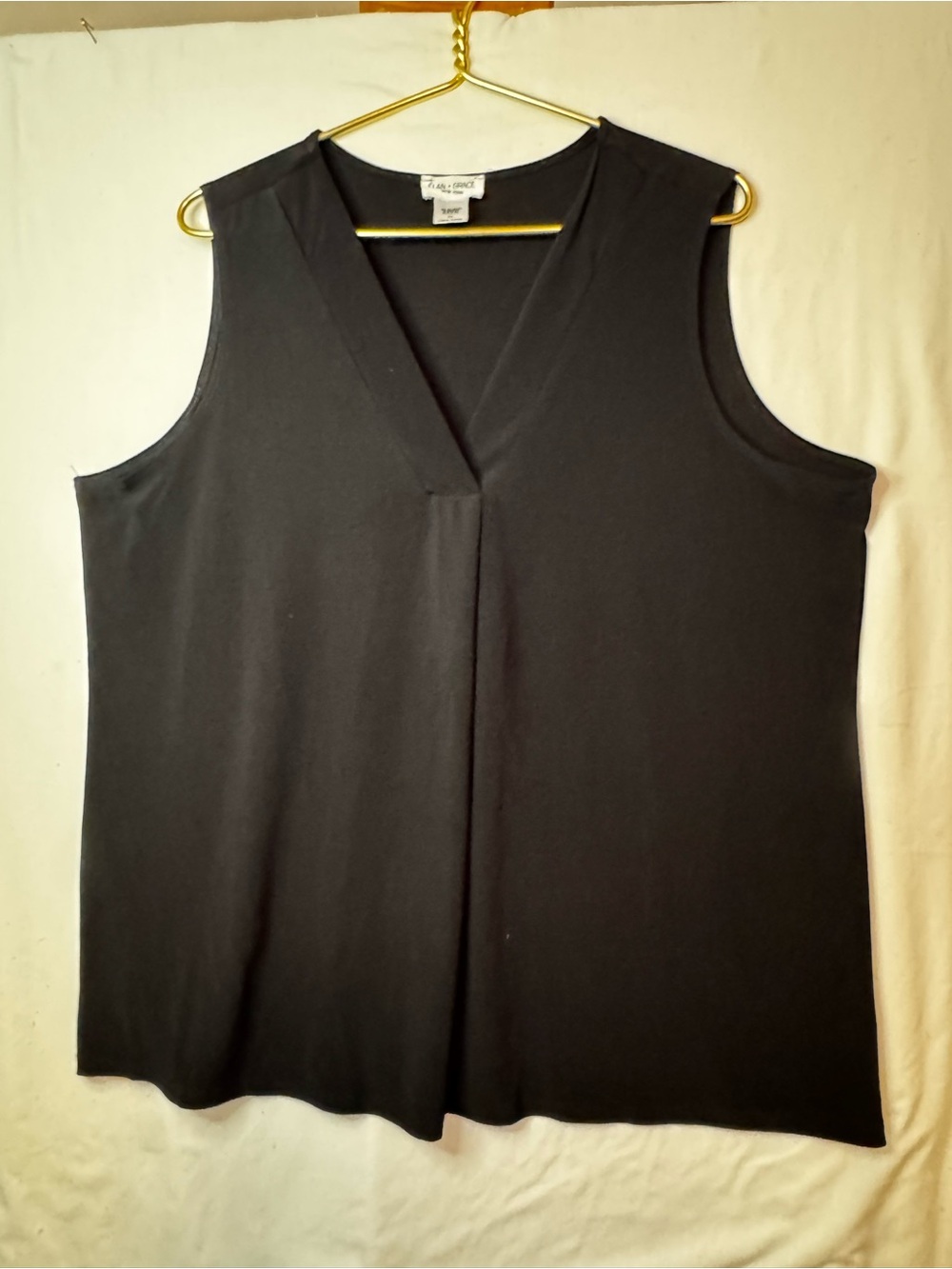 Black V-Neck Sleeveless